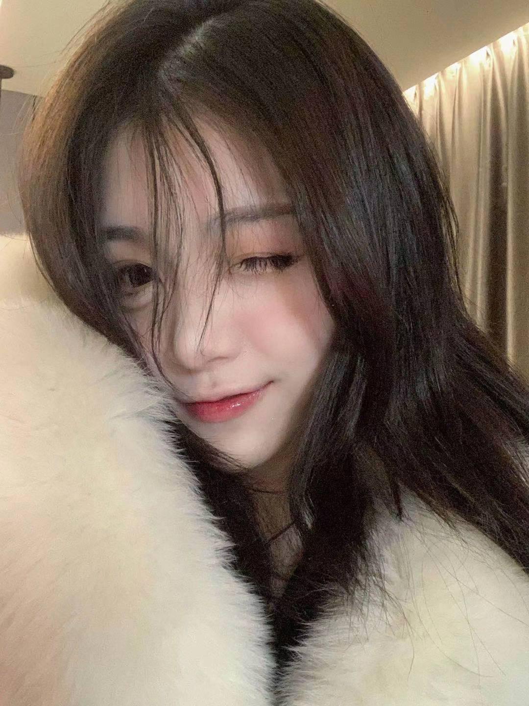 体验玉.乳.绵绵姿色撩人，胸.大.屁.股.翘妙龄Sao.货.刚出